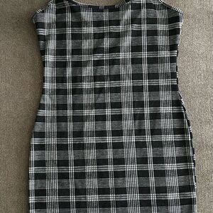 Elegant Black and White Plaid  Dress